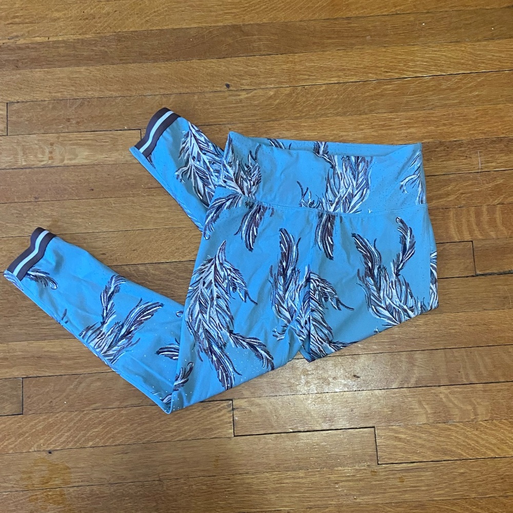 Free people movement leggings sz small